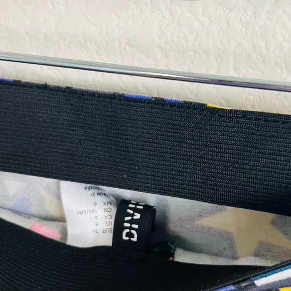 H&M Bright Multi-Color Geometric Zipper Embellished Mini Skirt - Picture 5 of 5